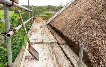 advantages of Combpyne thatch roofing